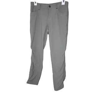 KUHL Sage Green Straight Leg Chino Lightweight Hiking Outdoor Women’s Sz 6Short